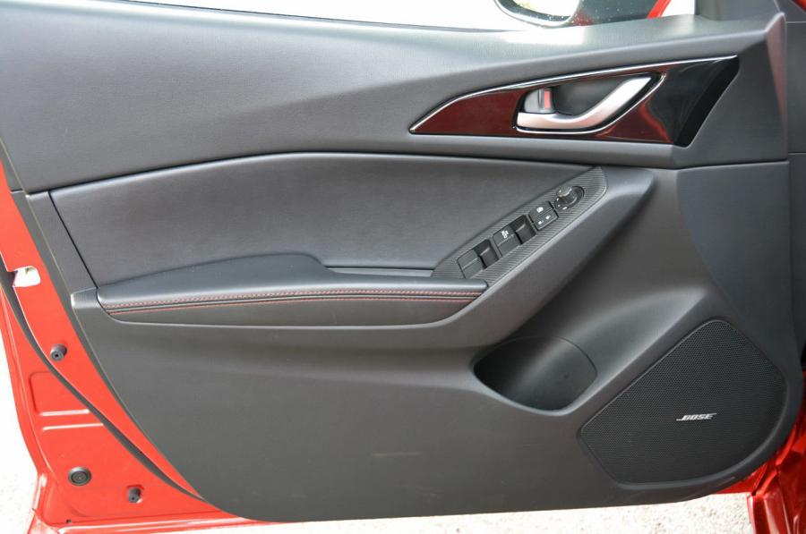  Mazda3 2014 года  (фото 33 из 41)